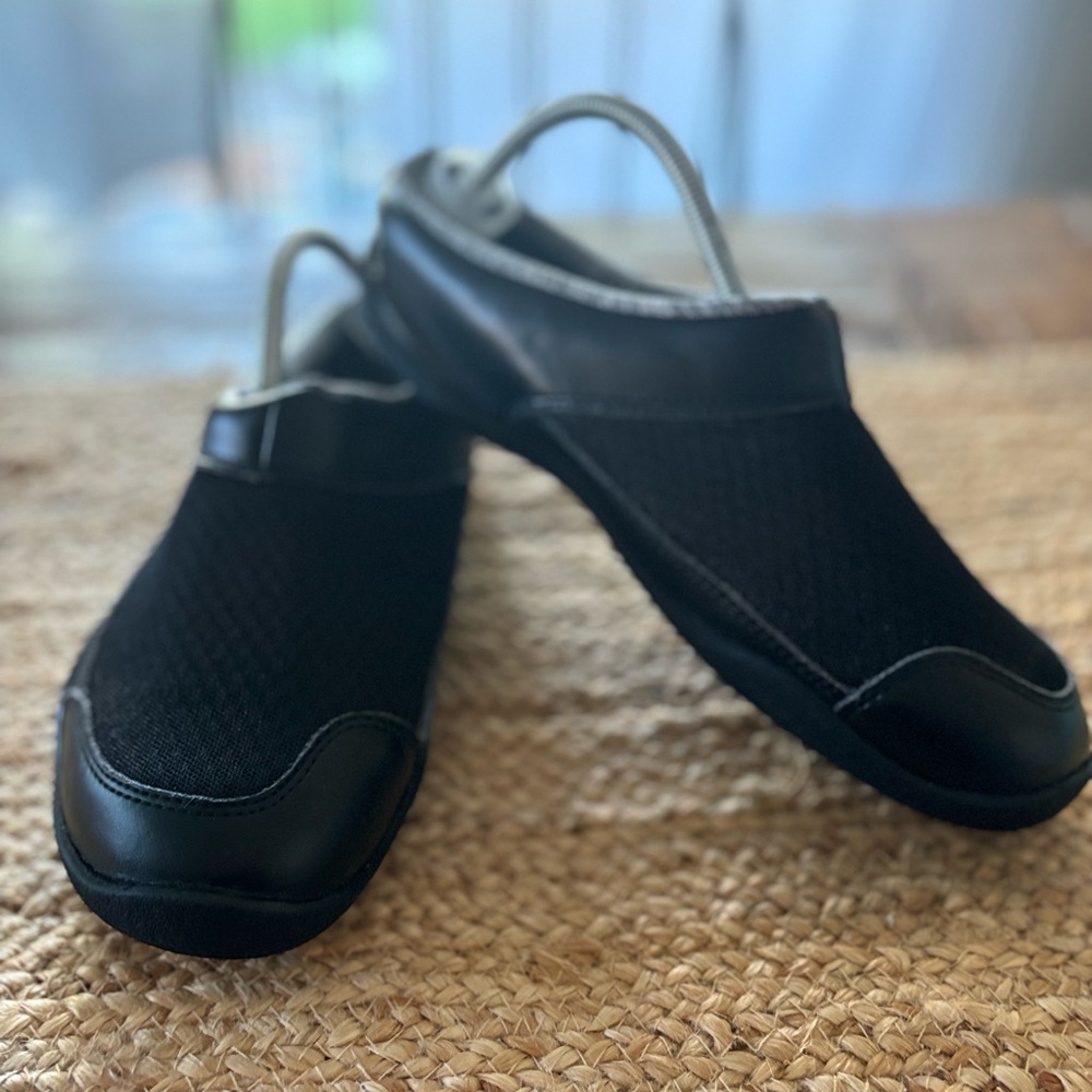 Kuru Draft Shoes womens 11.5 Black Mesh Arch Plantar Fasciitis Comfort Slip On
